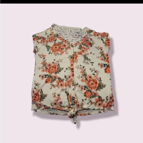 Bobbie Brooks, floral print white lace knit back blouse size small - Picture 2 of 4